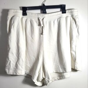 Old Navy white pull on high rise shorts women's 2X  #2638